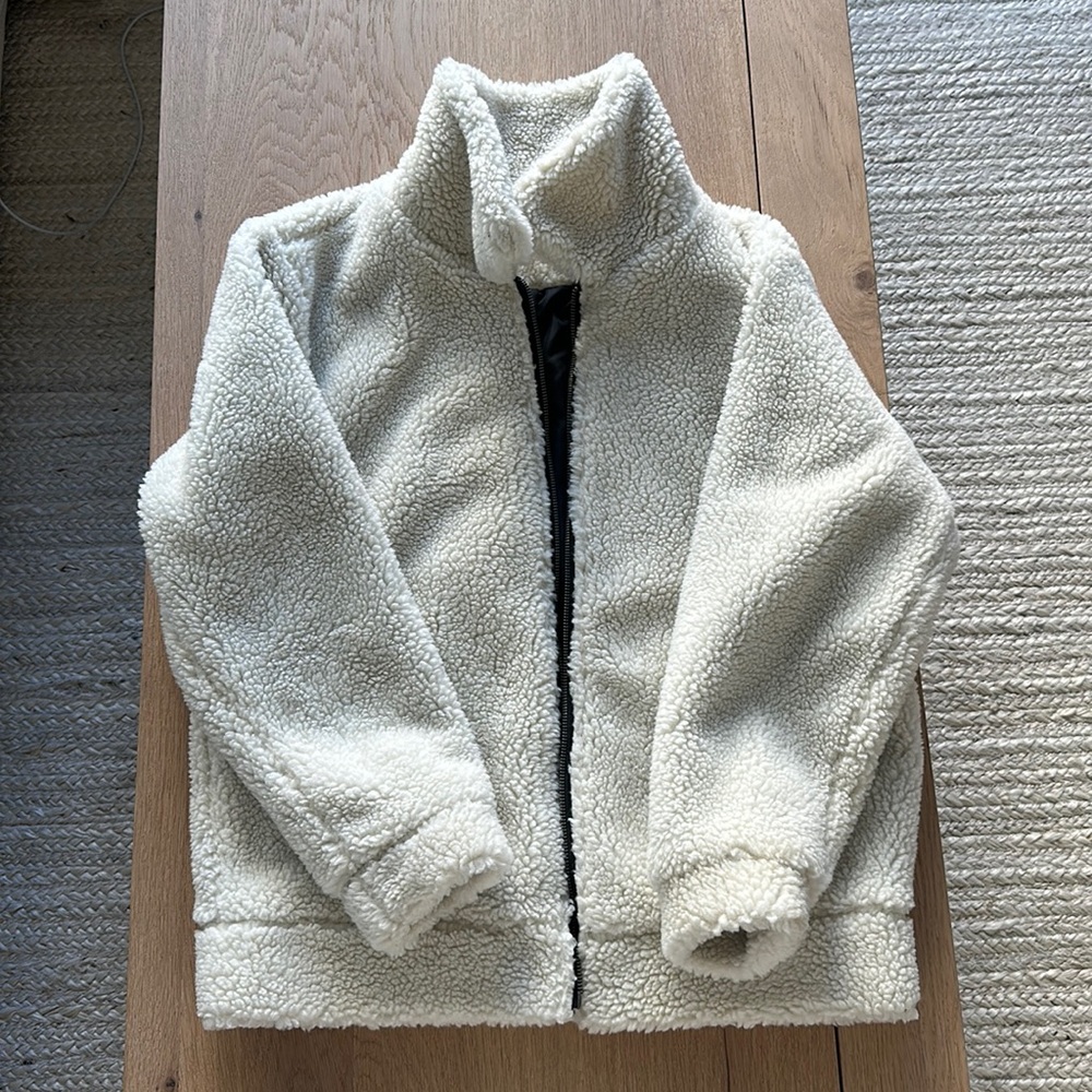 Shearling zip-up jacket. Vans men’s XS